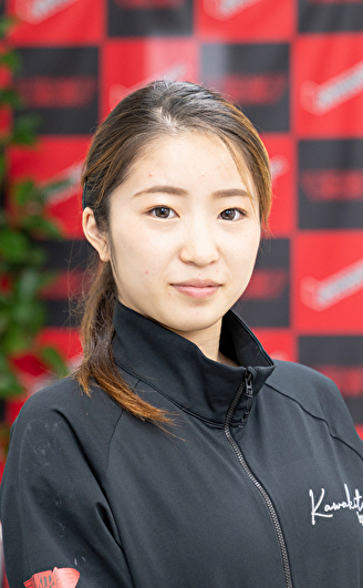 廣森凜華,女性トラックドライバー,トラック女子｜株式会社カワキタエクスプレスは三重県亀山市のセノプロ仕様のトラック運送会社です。大型,4トン,4t,中型,トラック運転手,トラックドライバー,トラックチャーター便,セノプロ,三重県,亀山市,津市,鈴鹿市,四日市市,物流